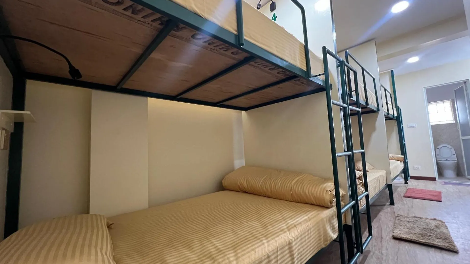 The Sparkling Turtle Backpackers Hostel كاتماندو 0*,